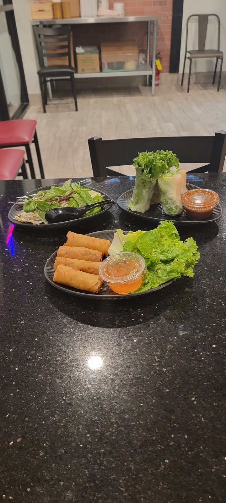 Uncle Tens Pho | restaurant | 602 W Union Hills Dr STE 10, Phoenix, AZ 85027, USA | 6232480247 OR +1 623-248-0247