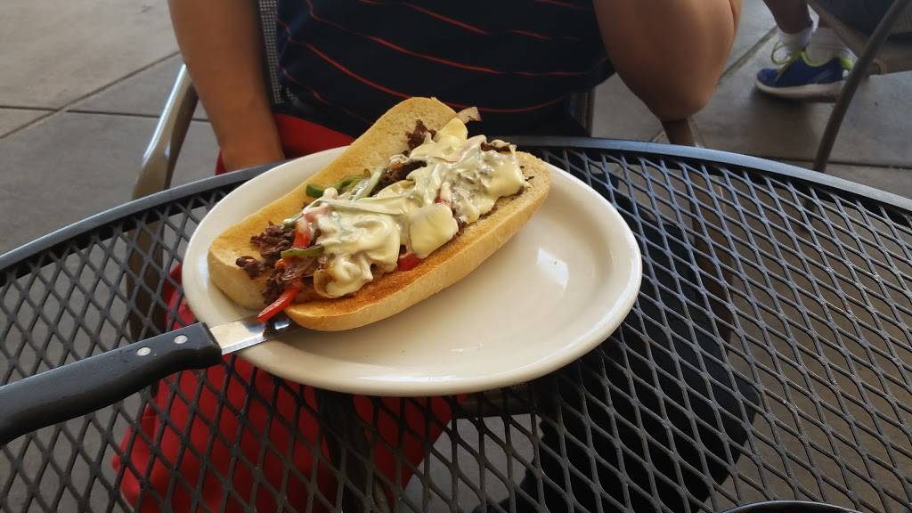 Lucky Lous | restaurant | 1929 N Power Rd #103, Mesa, AZ 85205, USA | 4809858259 OR +1 480-985-8259