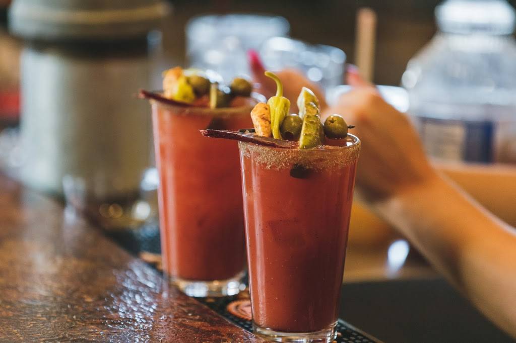 Starrs Bar | restaurant | 315 Wisconsin St N, Hudson, WI 54016, USA | 7153862109 OR +1 715-386-2109