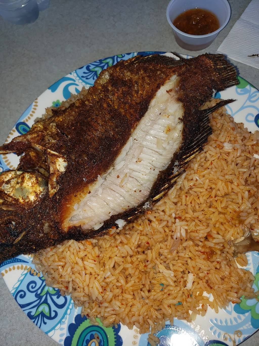 Patiences African Cuisine | restaurant | 3652, 3811 Douglas Ave, Des Moines, IA 50310, USA | 5152796158 OR +1 515-279-6158