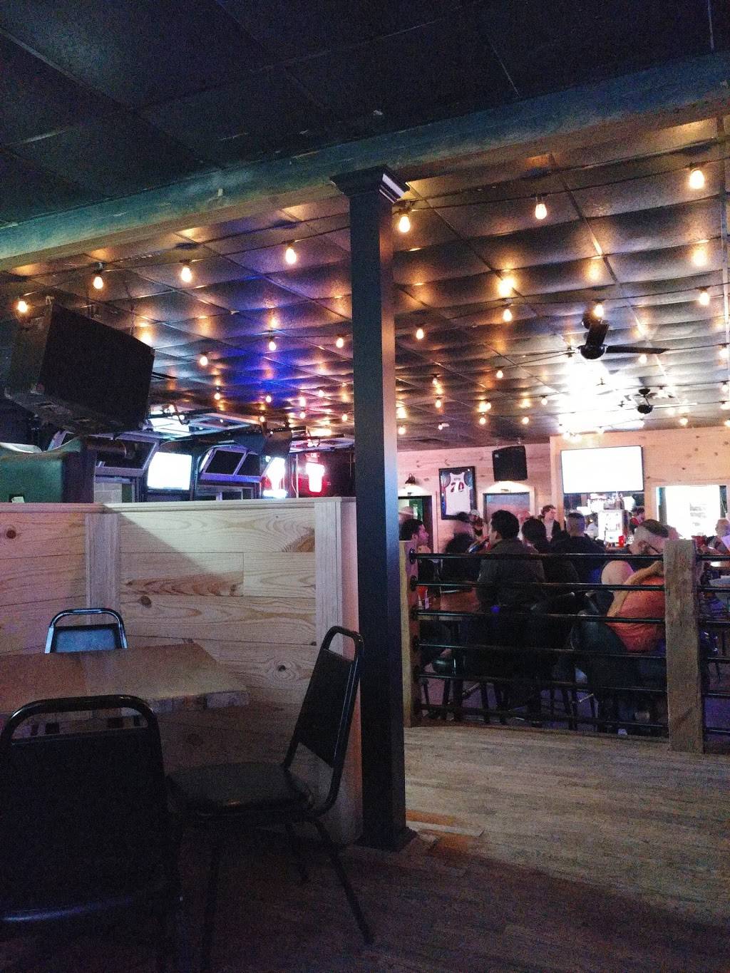 Crusens Farmington | restaurant | 2117 W Farmington Rd, West Peoria, IL 61604, USA | 3096737100 OR +1 309-673-7100