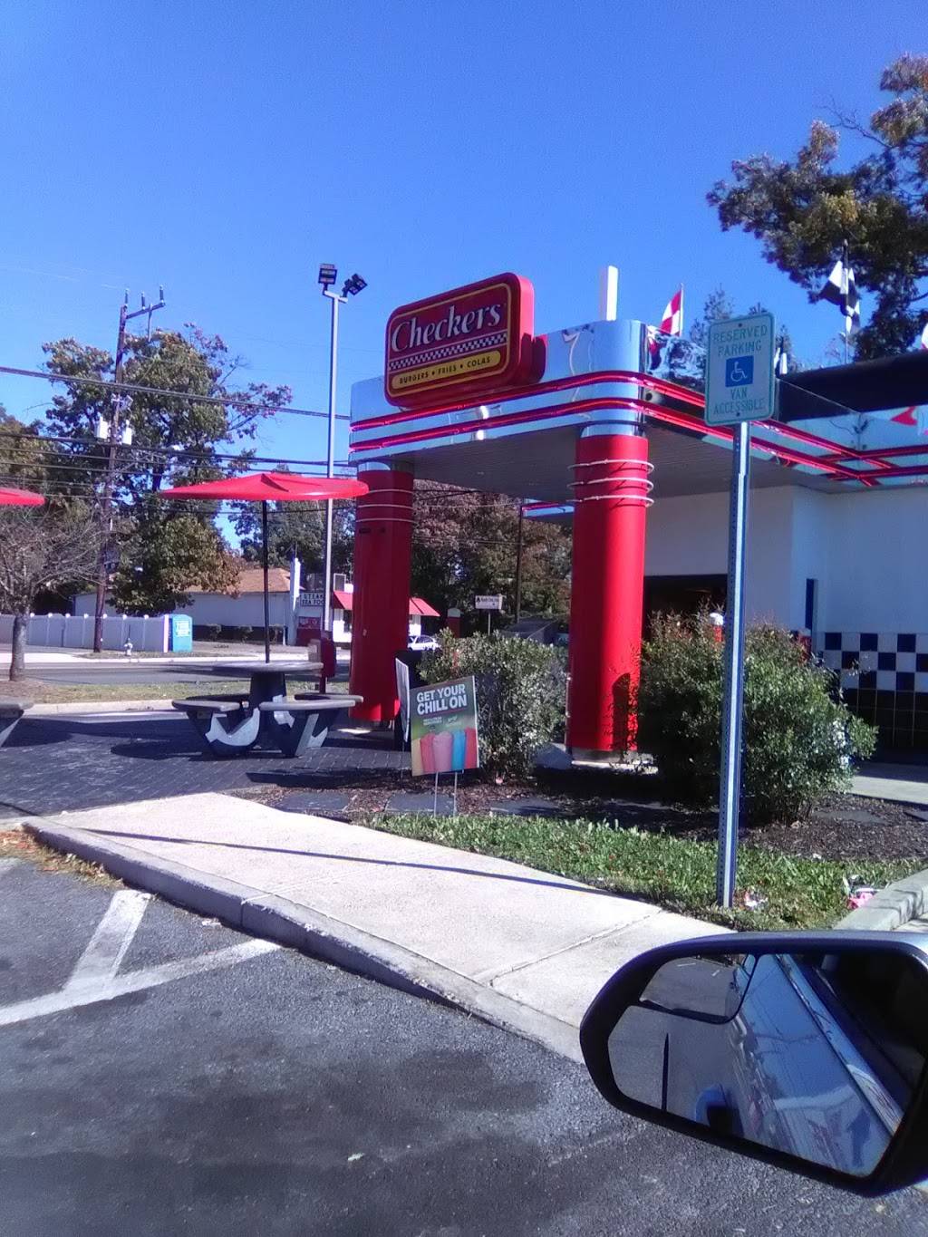 Checkers | restaurant | 6401 Marlboro Pike, District Heights, MD 20747, USA | 3014206452 OR +1 301-420-6452