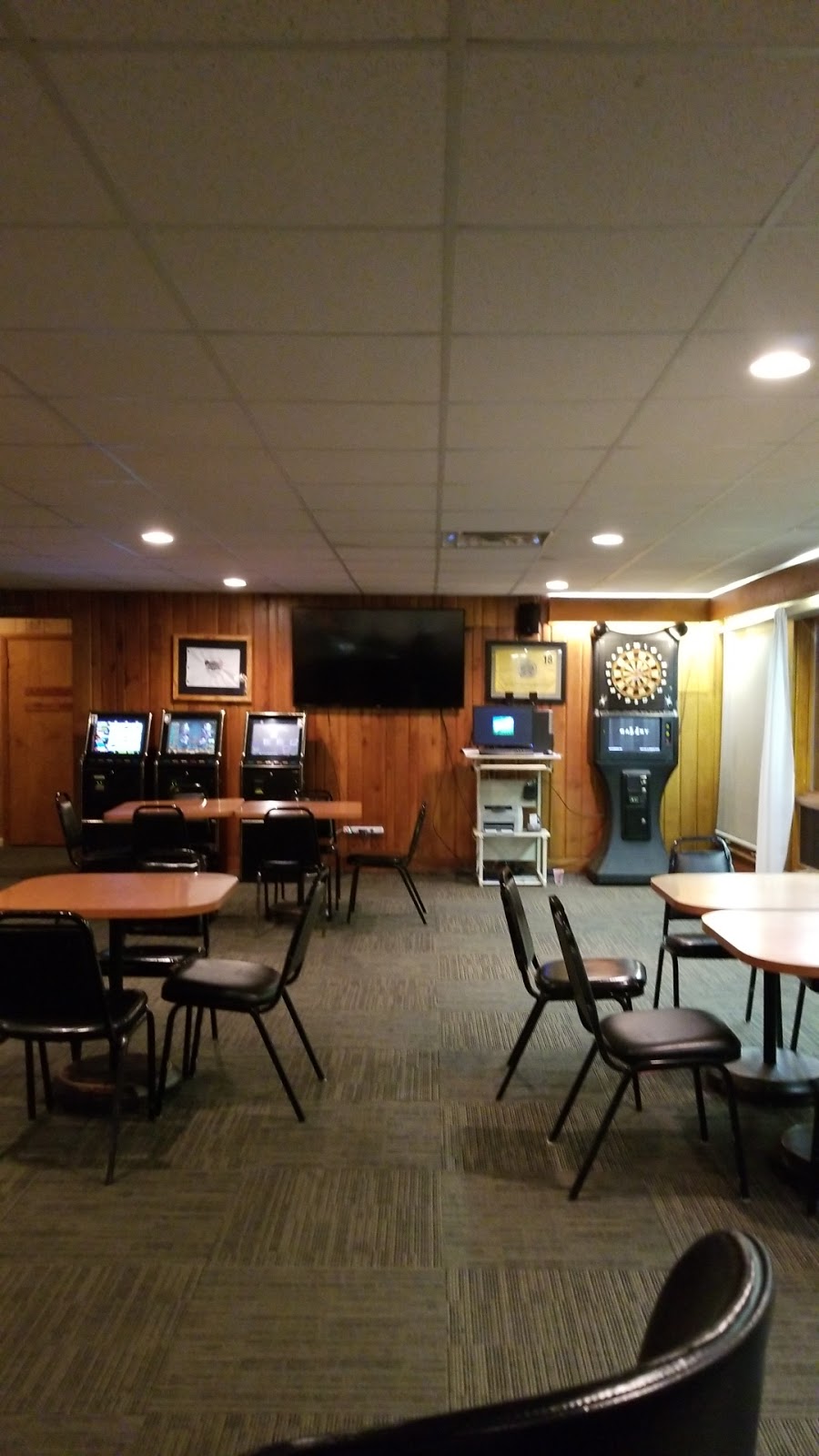 Columbus Country Club | restaurant | 301 Ingalsbe St, Columbus, WI 53925, USA | 9206235880 OR +1 920-623-5880