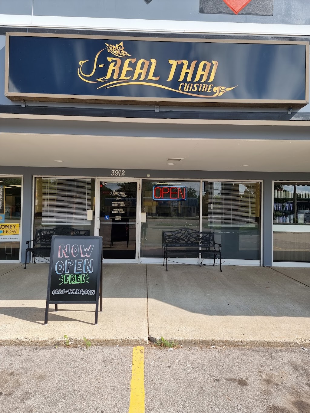 Real Thai Cuisine MI | restaurant | 3912 Plainfield Ave NE, Grand Rapids, MI 49525, USA | 6168055159 OR +1 616-805-5159