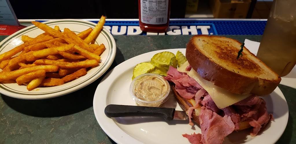 Jimmy Dees Restaurant Lounge | restaurant | 43820 N Groesbeck Hwy, Clinton Twp, MI 48036, USA | 5864637500 OR +1 586-463-7500