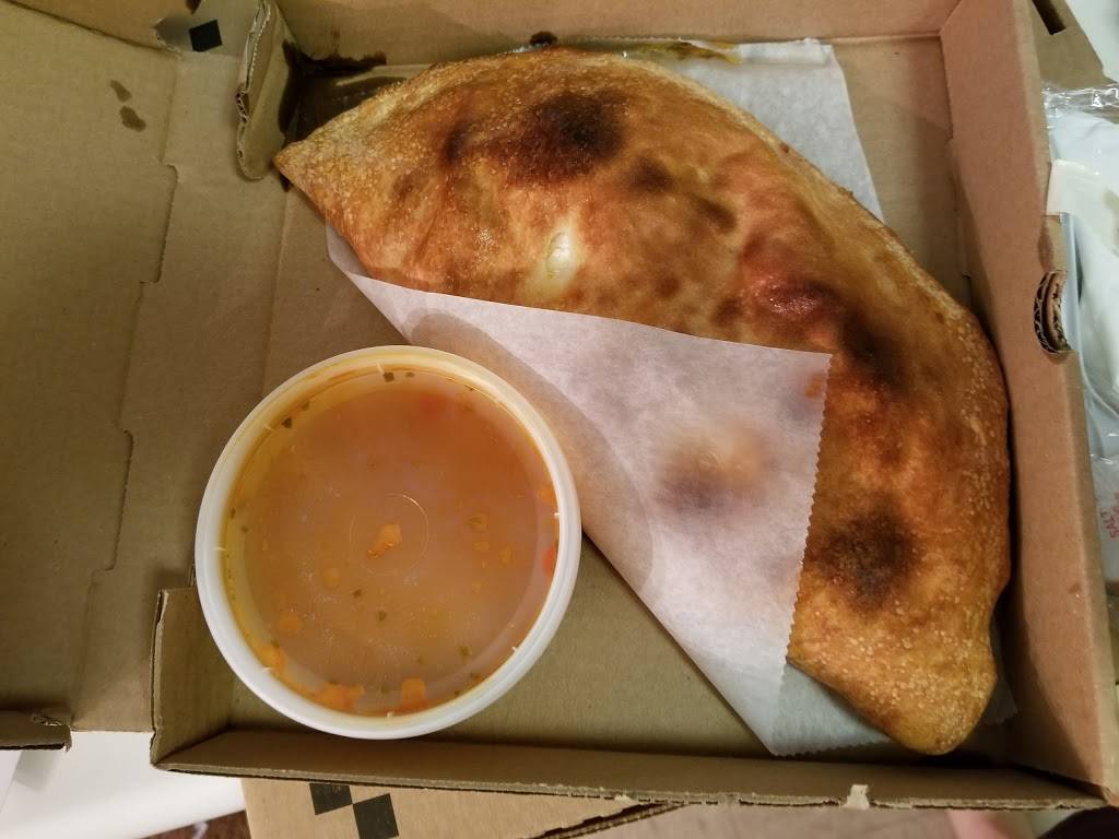 Ziggys Pizza Restaurant | meal delivery | 36 E Grand Ave, New Haven, CT 06513, USA | 2034663637 OR +1 203-466-3637