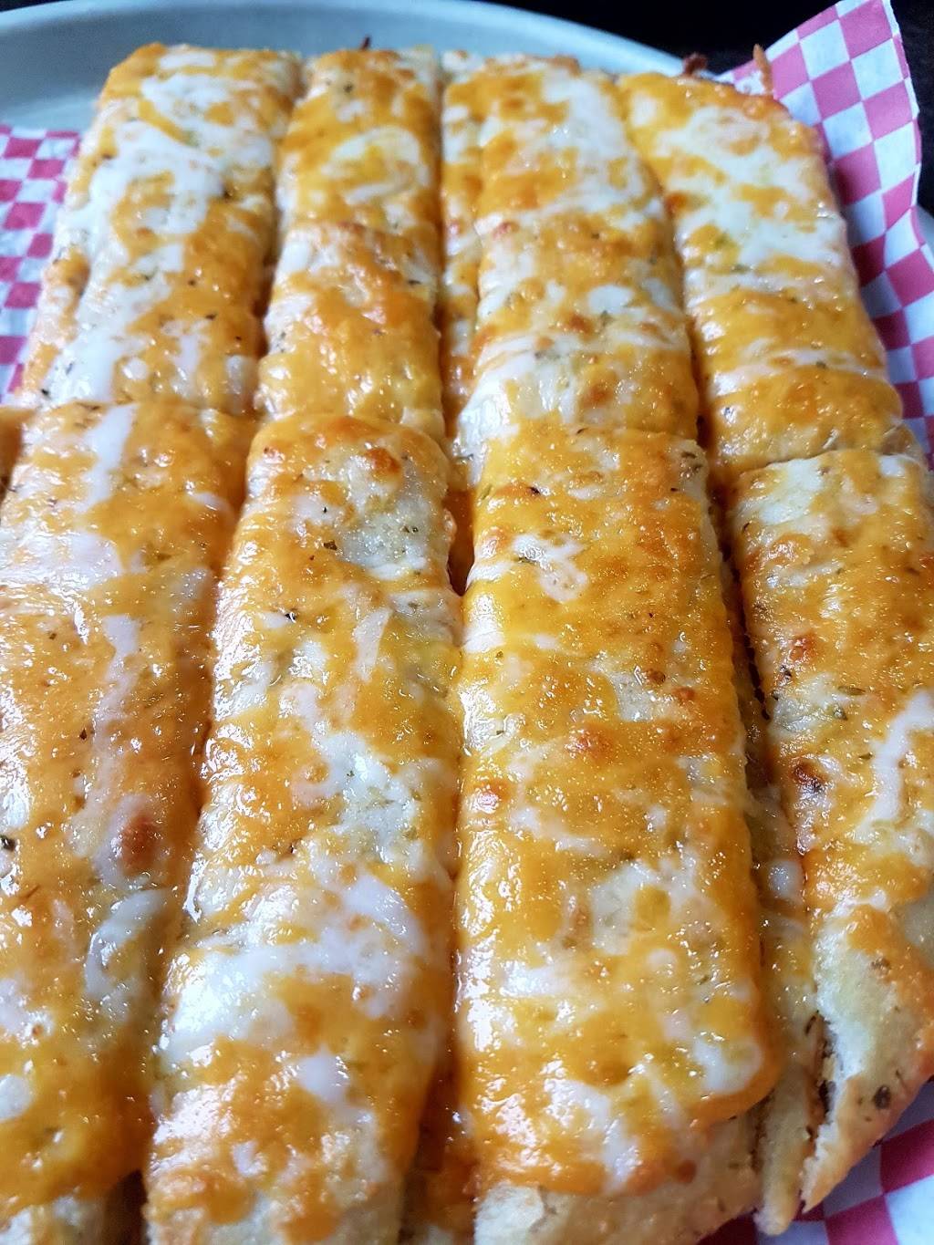 Godfathers Pizza | meal delivery | 3811 University Ave, Waterloo, IA 50701, USA | 3192357104 OR +1 319-235-7104