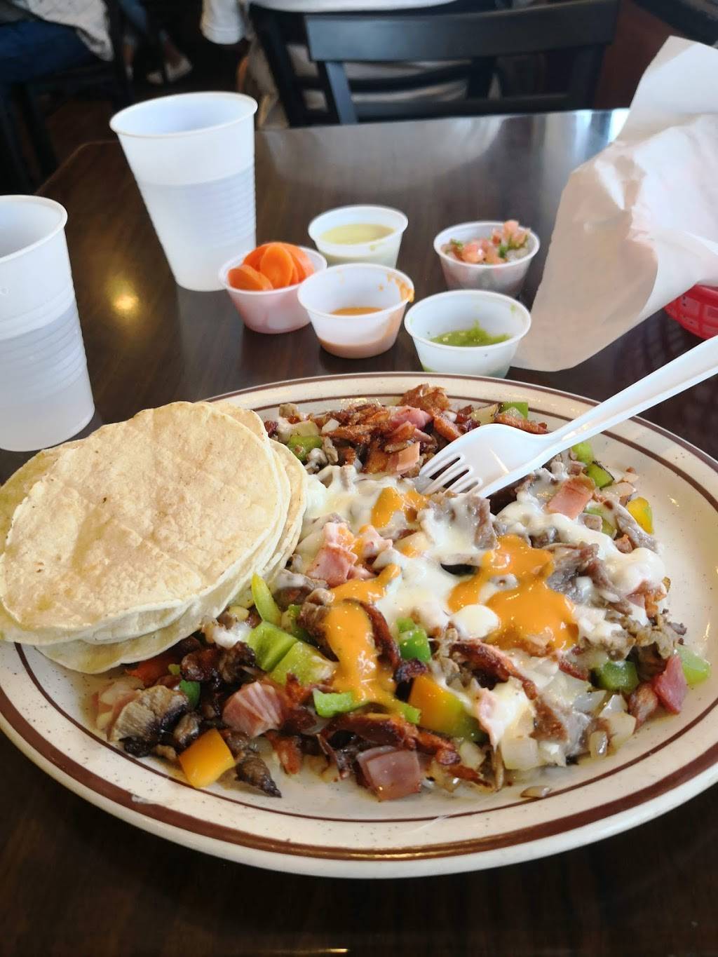 Taqueria Cuernavaca | restaurant | 1117 N Ventura Ave, Ventura, CA 93001, USA | 8056538052 OR +1 805-653-8052