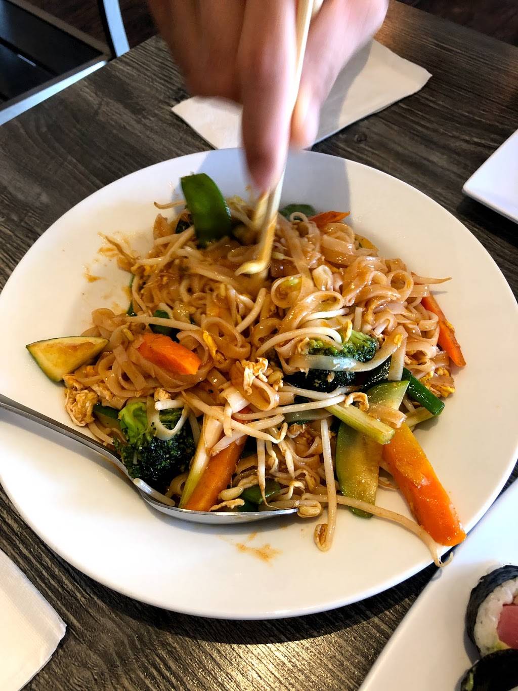 Nakorn Roll & Bowl | meal takeaway | 5341 Sheridan St, Hollywood, FL 33021, USA | 9543748722 OR +1 954-374-8722