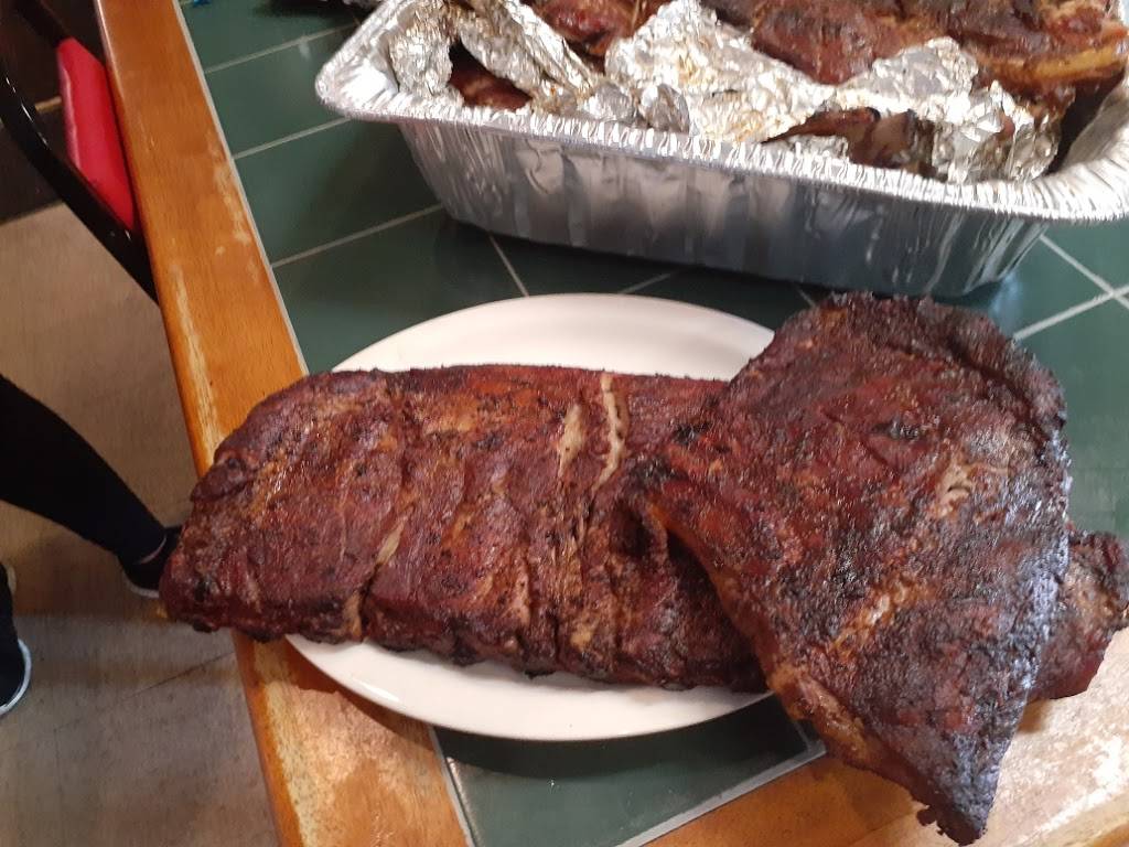 Bucks BBQ | restaurant | 1396 N Dixie Blvd, Radcliff, KY 40160, USA | 2702199662 OR +1 270-219-9662