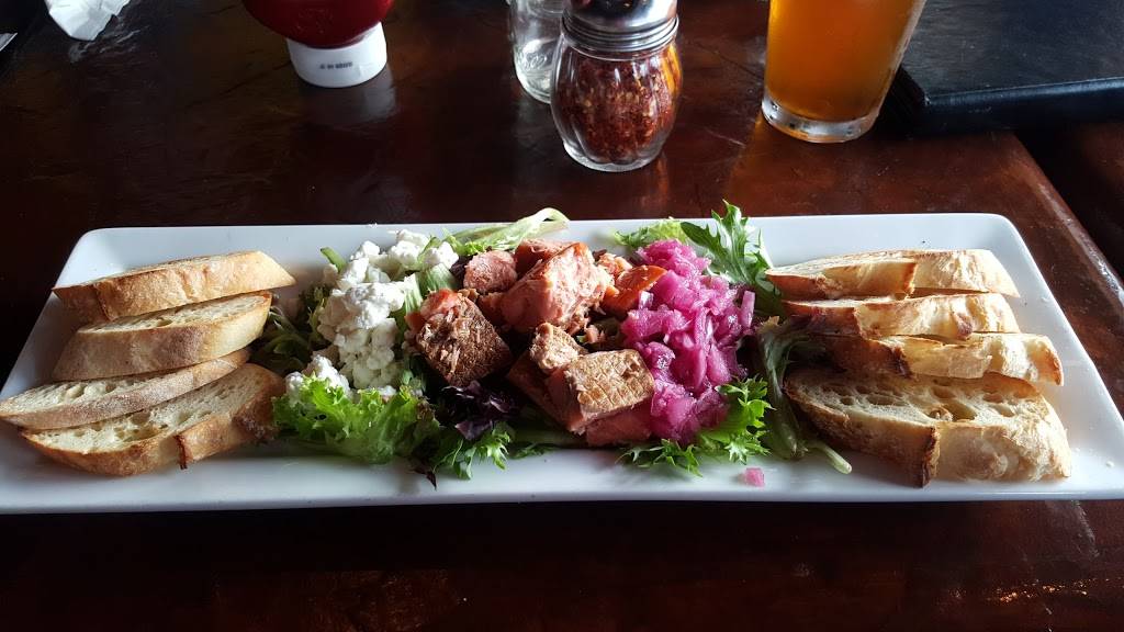 The HUB Gig Harbor | restaurant | 1208 26th Ave NW, Gig Harbor, WA 98335, USA | 2538531585 OR +1 253-853-1585