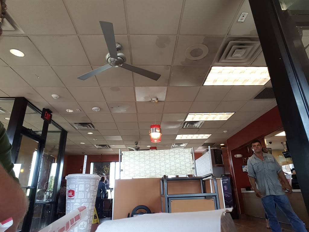 Jack in the Box | restaurant | 3885 I-10, Beaumont, TX 77705, USA | 4098423882 OR +1 409-842-3882