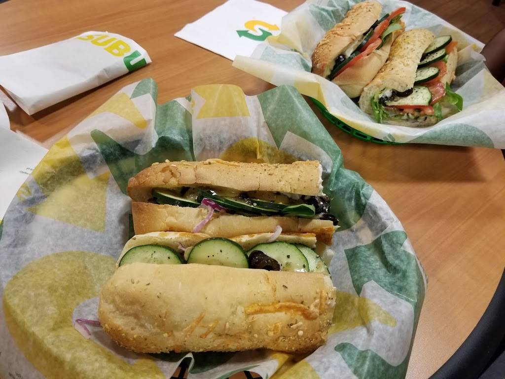 Subway | restaurant | Aztech Court, 1301 E University Dr 119 and 120, Tempe, AZ 85282, USA | 4809212126 OR +1 480-921-2126