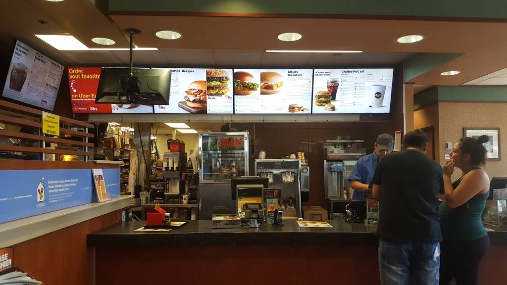 McDonalds | cafe | 47 N McQueen Rd, Gilbert, AZ 85233, USA | 4804974558 OR +1 480-497-4558
