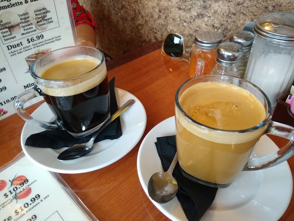 Mana Restaurant and Bakery | restaurant | 1030 19th St, Douglas, AZ 85607, USA | 5206450696 OR +1 520-645-0696