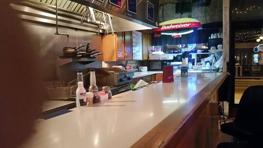 BERTS PLACE MILFORD INC. | restaurant | 106 E Jones St, Milford, IL 60953, USA | 8158899902 OR +1 815-889-9902