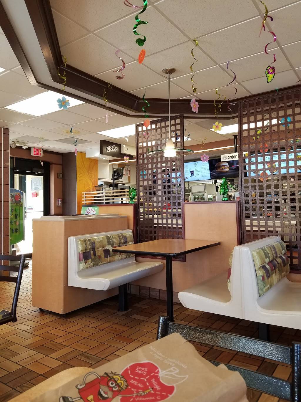 McDonalds | cafe | 846 NJ-17 N, Ramsey, NJ 07446, USA | 2013270339 OR +1 201-327-0339