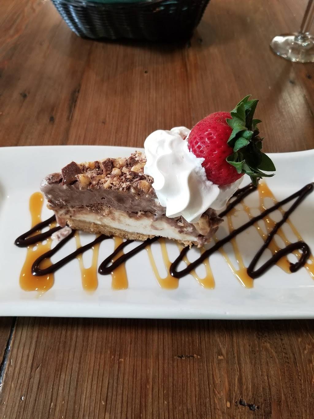 Woodside Grill | restaurant | 4125 Riverside Pl, Anderson, CA 96007, USA | 5303657077 OR +1 530-365-7077