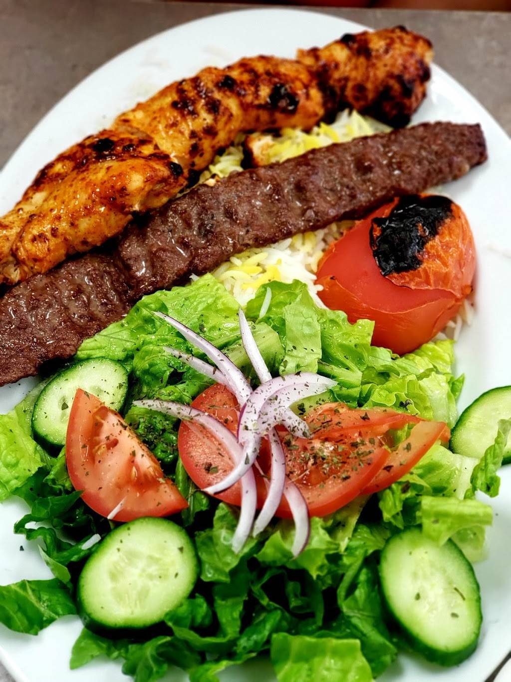 Corner Grill | restaurant | 1850 Hacienda Dr, Vista, CA 92081, USA | 7609457456 OR +1 760-945-7456