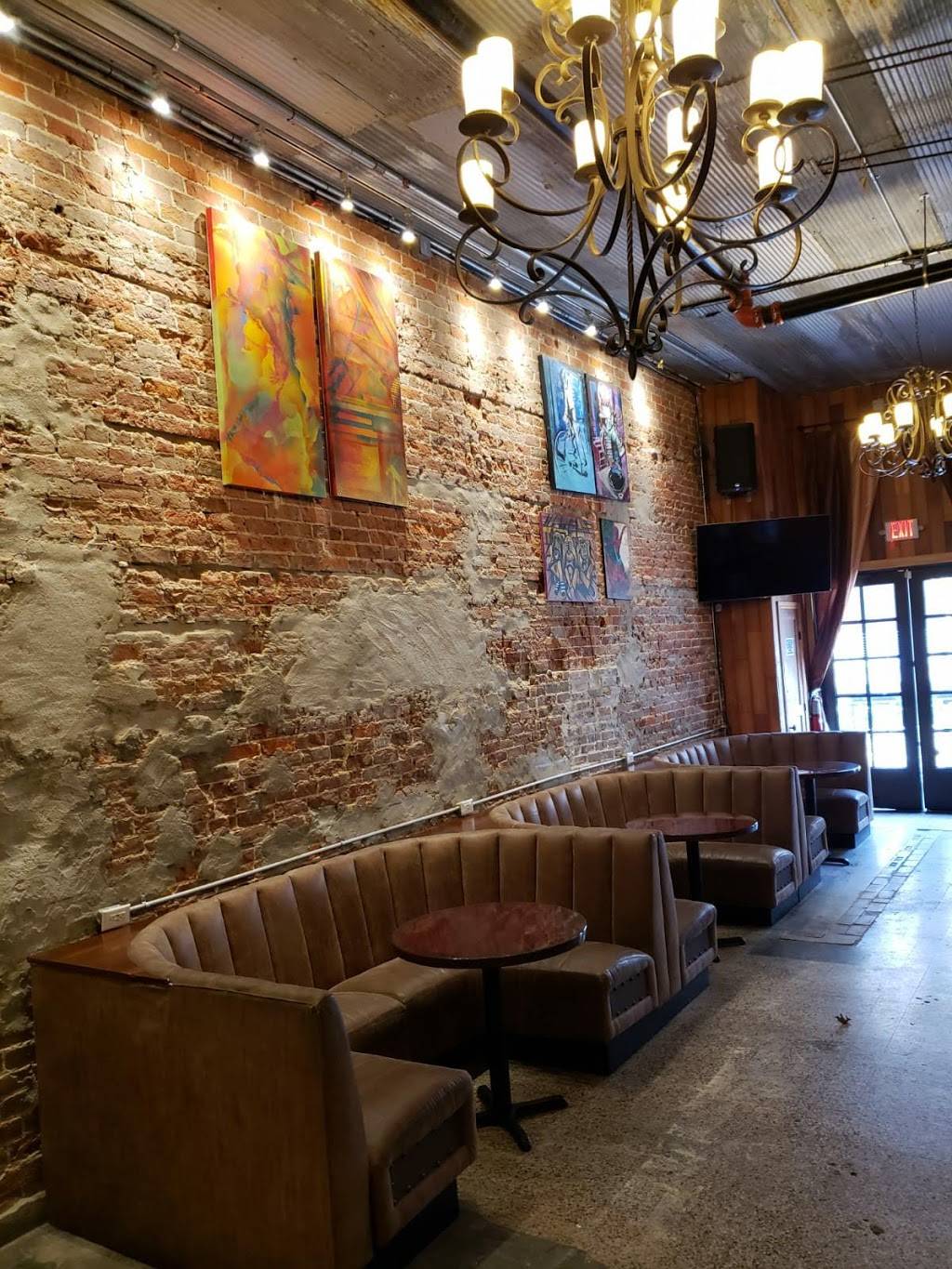 Lilly & BLOOM | night club | 110 Main St, Houston, TX 77002, USA | 2816123223 OR +1 281-612-3223