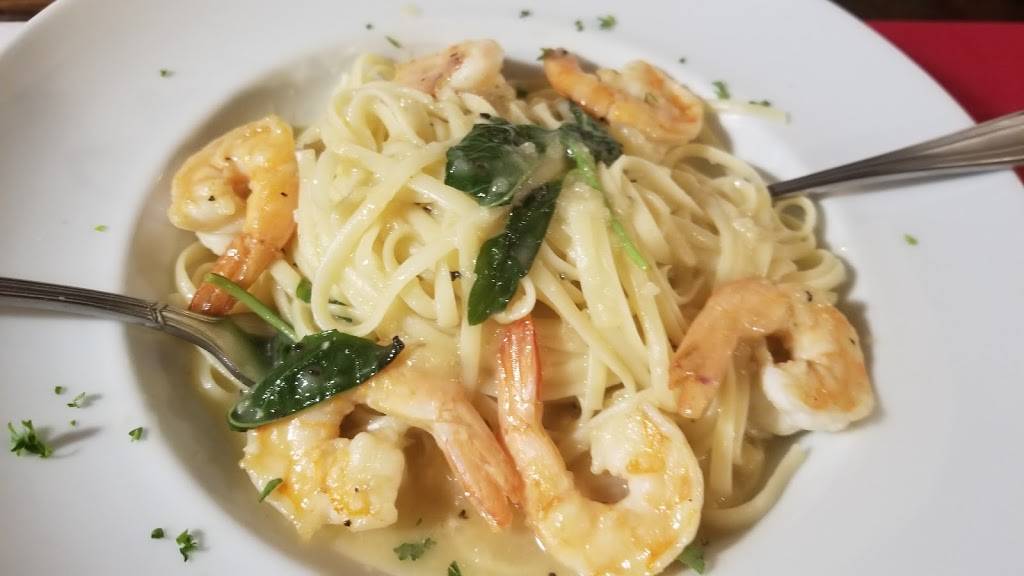 Giovannis Italian Restaurant & Pizzeria | cafe | 115 W Hwy 190, Copperas Cove, TX 76522, USA | 2545182227 OR +1 254-518-2227