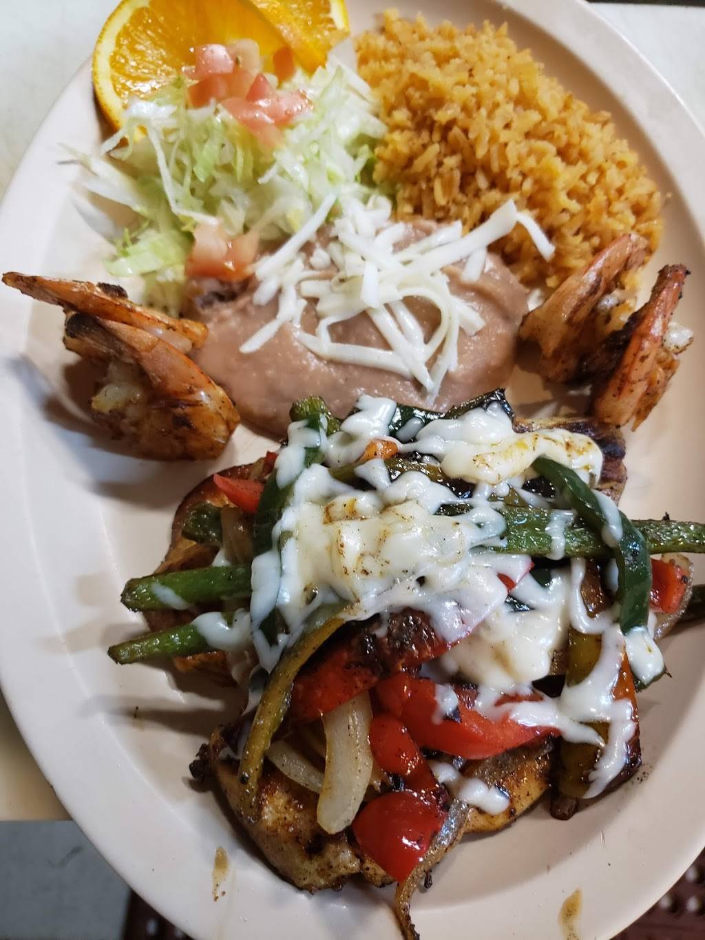 Julios Mexican Restaurant | restaurant | 224 E Main St, Round Lake Park, IL 60073, USA | 8477401902 OR +1 847-740-1902