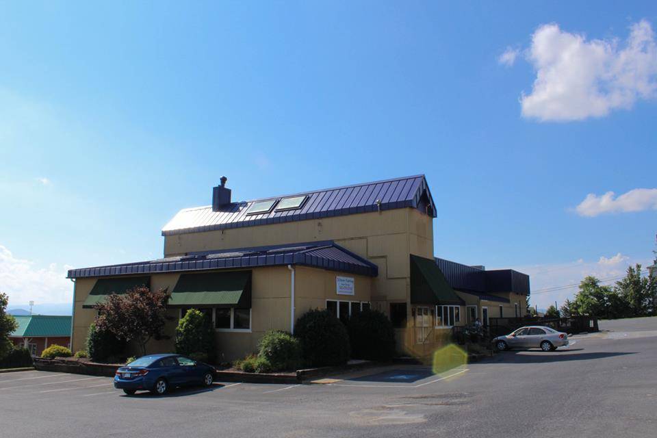 ONeills Grill | restaurant | 221 University Blvd, Harrisonburg, VA 22801, USA | 5405744267 OR +1 540-574-4267