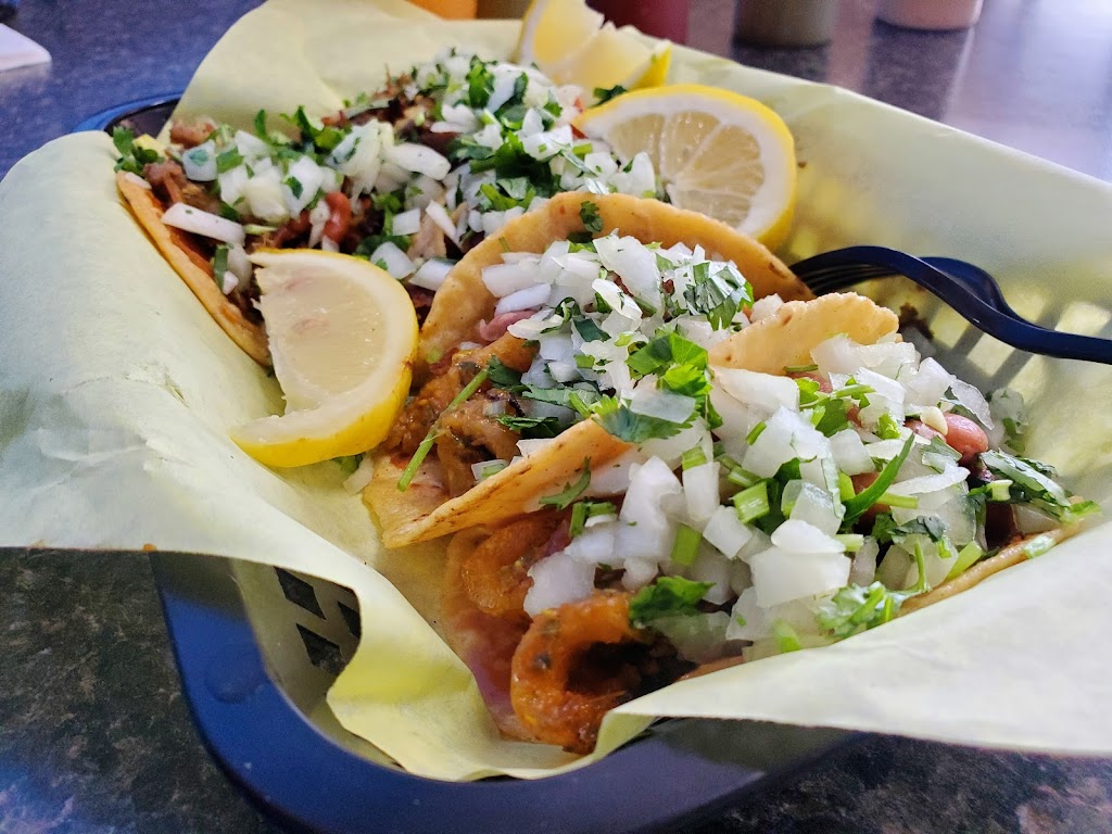 Chikiliquis Taco Stand | restaurant | 2753 E Broadway Rd A112, Mesa, AZ 85204, USA | 4806646020 OR +1 480-664-6020