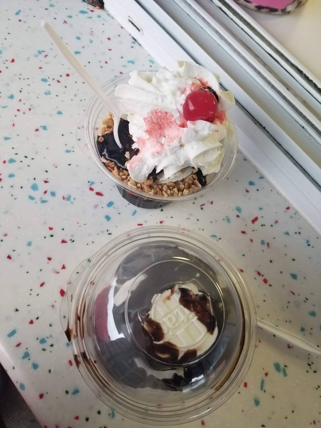 Ritas Italian Ice & Frozen Custard | restaurant | 1268 US-209, Gilbert, PA 18331, USA | 6109516040 OR +1 610-951-6040