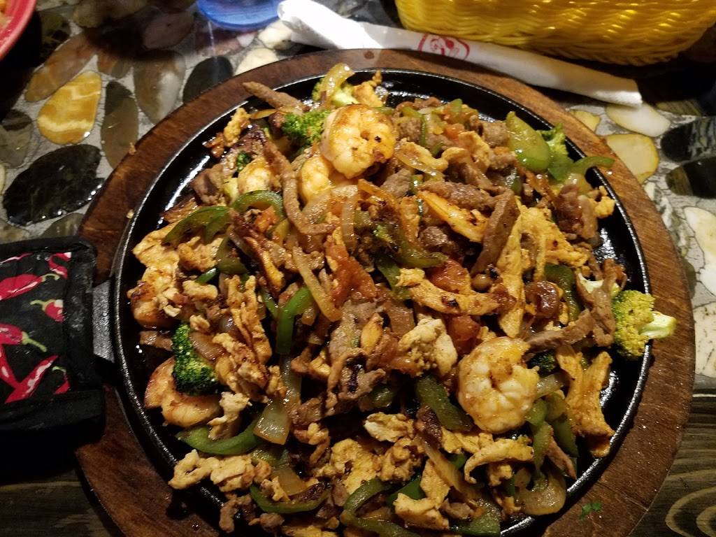 The Point Tlaquepaque | restaurant | 151 Highland Ave, Cambridge, OH 43725, USA | 7404321114 OR +1 740-432-1114