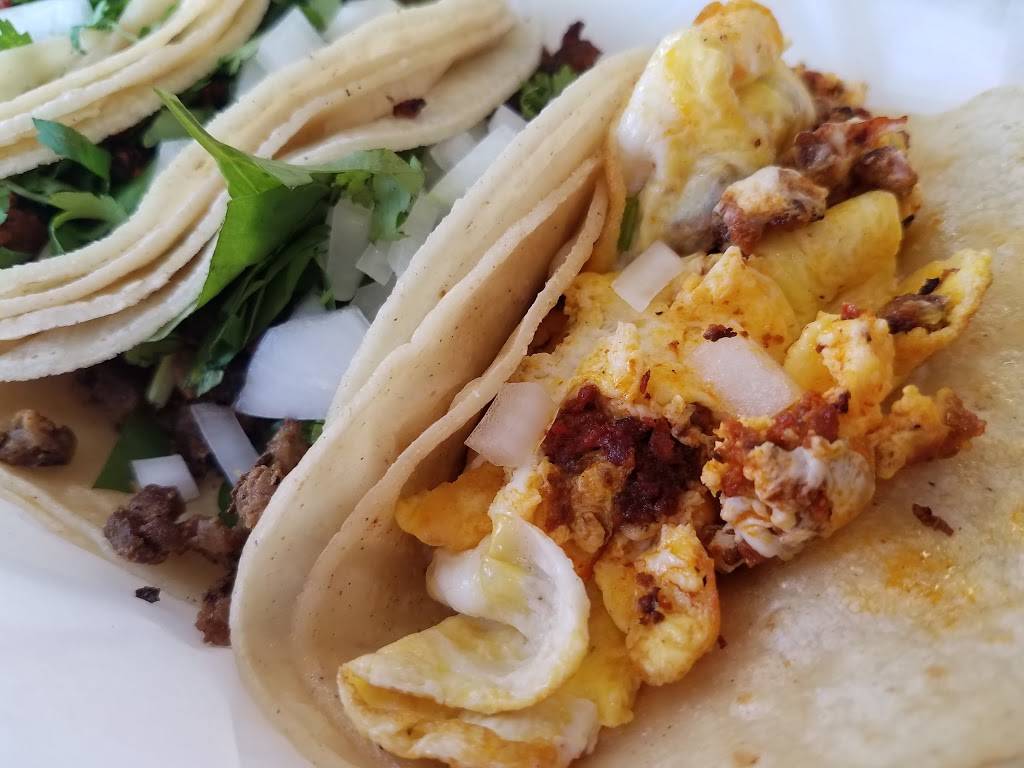 Taqueria los 4 primos | restaurant | 11009 Katy Fwy, Houston, TX 77079, USA | 7138594892 OR +1 713-859-4892