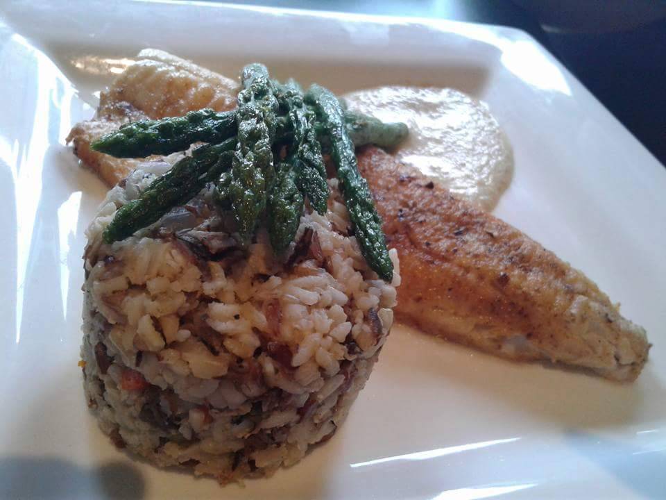 Smash Wine Bar & Bistro | restaurant | 415 W Western Ave, Muskegon, MI 49440, USA | 2312467910 OR +1 231-246-7910