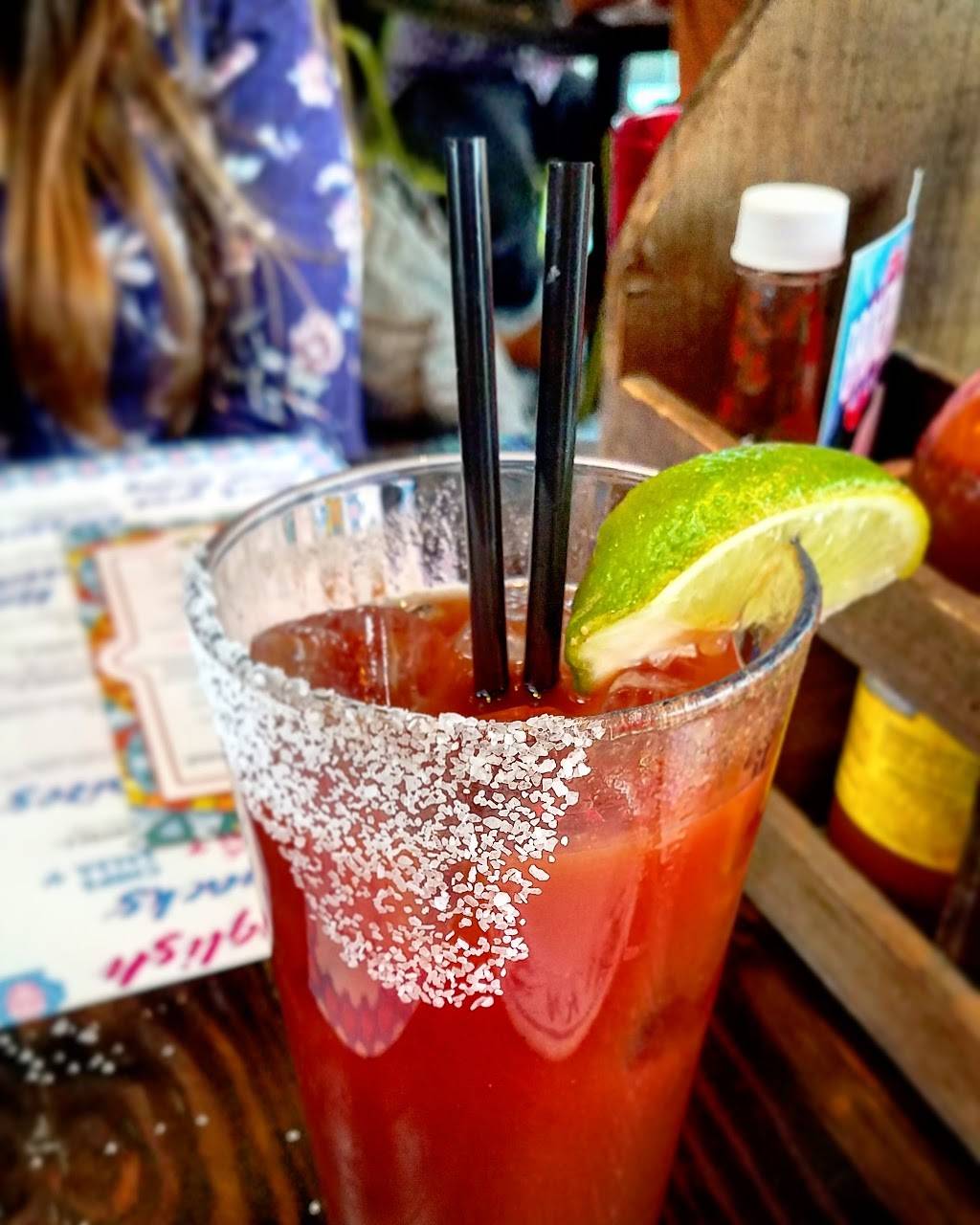 Broken English Taco Pub | restaurant | 2576 N Lincoln Ave, Chicago, IL 60614, USA | 3129290045 OR +1 312-929-0045