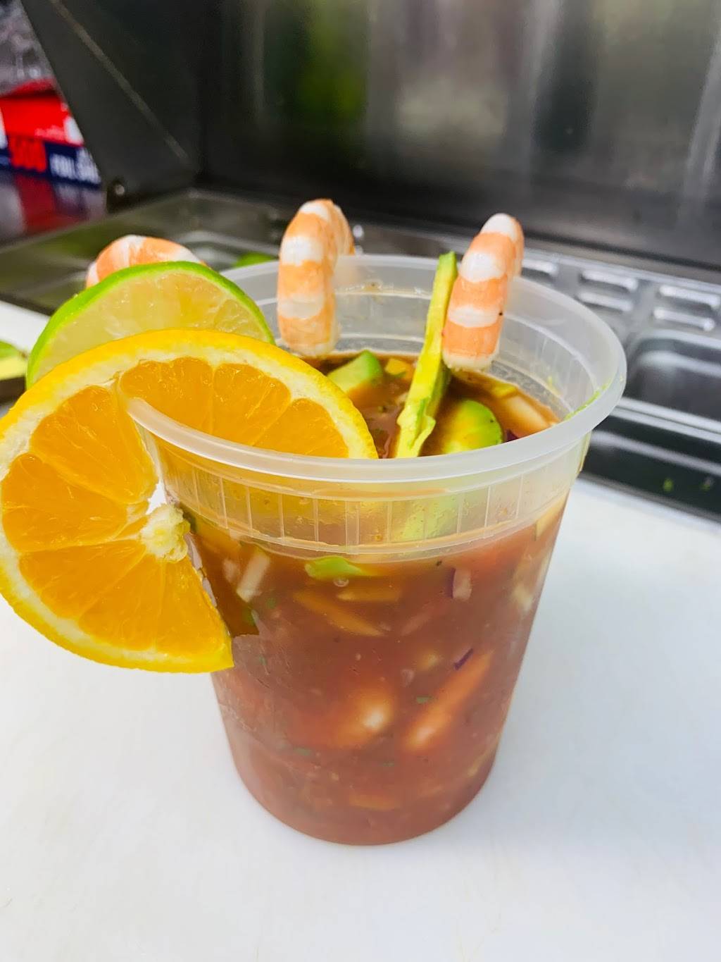 Mariscos La Perla Tapatia | restaurant | 4590 Summer Ave, Memphis, TN 38122, USA | 9018256702 OR +1 901-825-6702