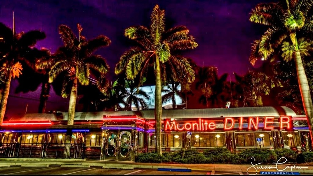 Moonlite Diner | restaurant | 3500 Oakwood Blvd, Hollywood, FL 33020, USA | 9549242012 OR +1 954-924-2012
