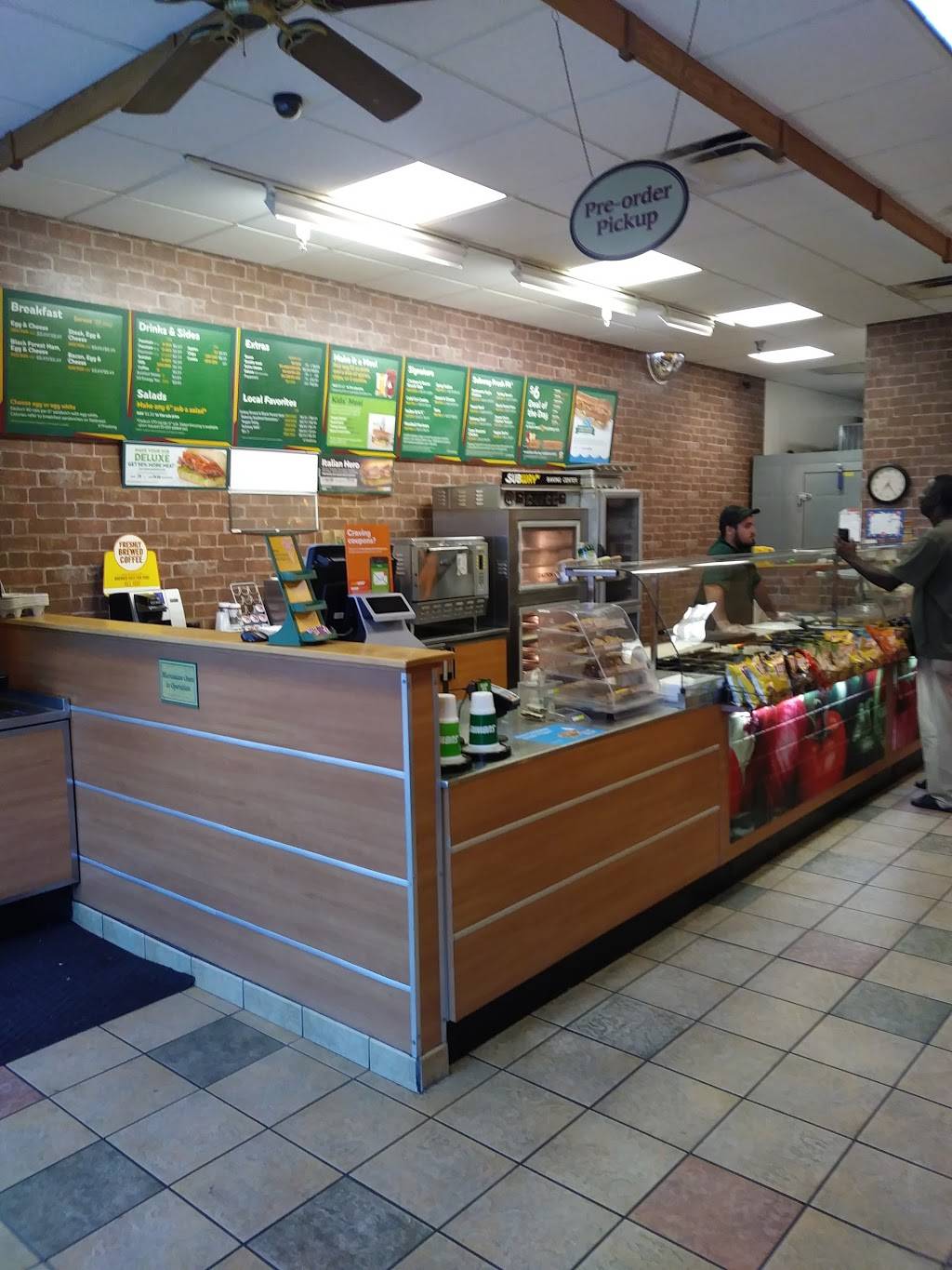 Subway Restaurants | restaurant | 5839 SW 75th Street Suite 107 Phase IIA, Tower Square Shopping Center, Gainesville, FL 32608, USA | 3523777178 OR +1 352-377-7178