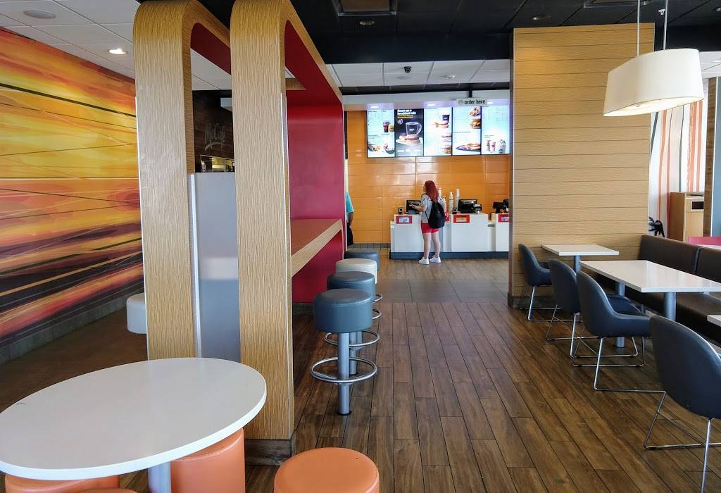 McDonalds | cafe | 7751 W Sample Rd, Coral Springs, FL 33065, USA | 9547526710 OR +1 954-752-6710