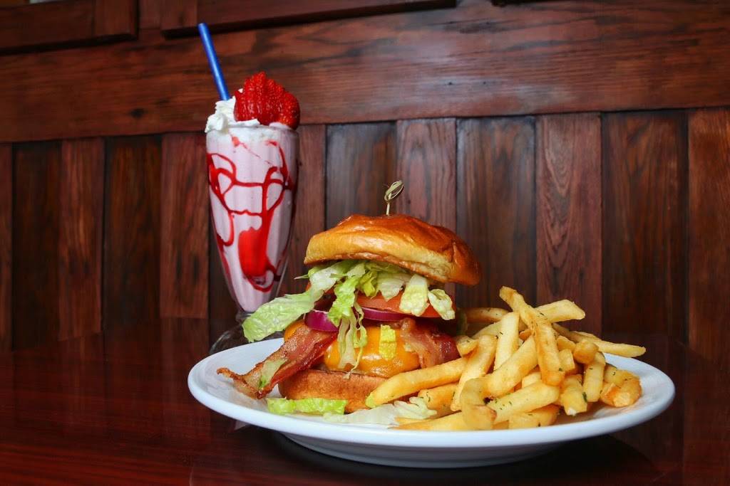 The Leesburg Diner | restaurant | 9 S King St, Leesburg, VA 20175, USA | 7037771800 OR +1 703-777-1800