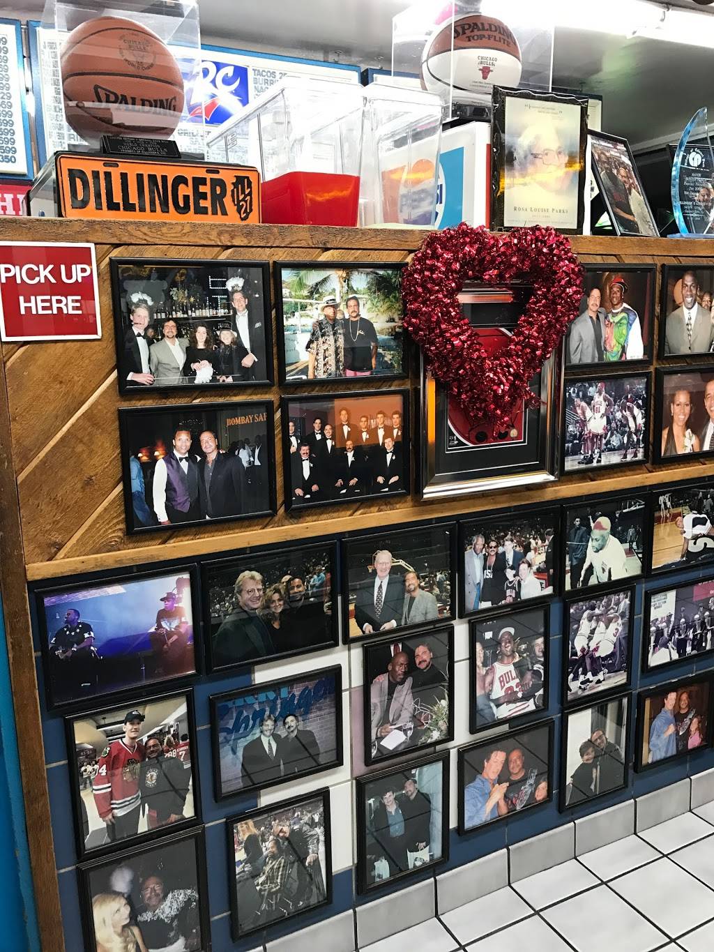 Dillingers Drive-In Inc | restaurant | 1414 W 127th St, Calumet Park, IL 60827, USA | 7083886900 OR +1 708-388-6900