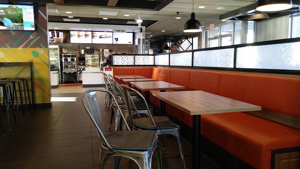 McDonalds | cafe | 605 N 6th St, Denton, MD 21629, USA | 4108207972 OR +1 410-820-7972