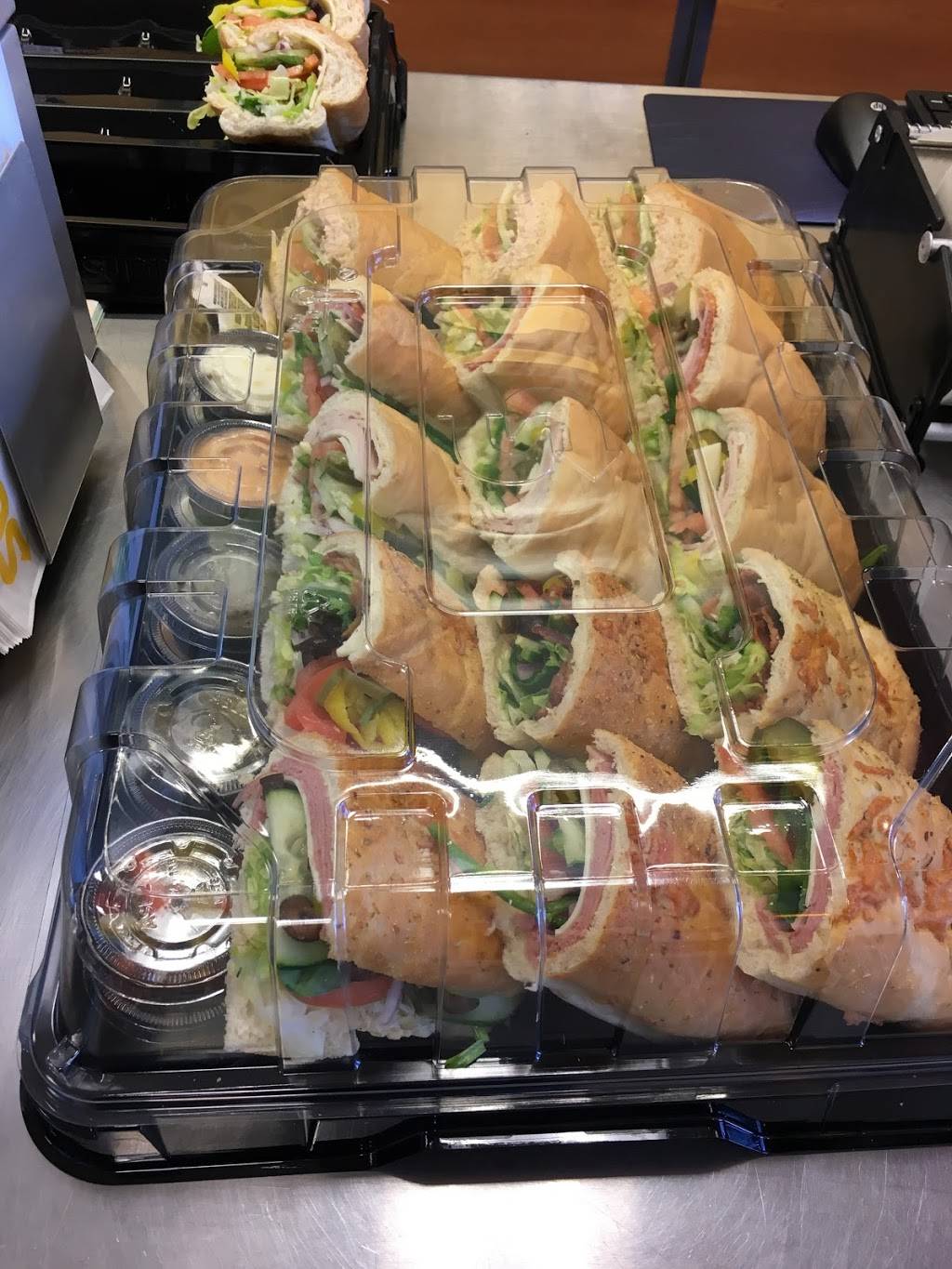 Subway Restaurants | restaurant | 17W627 E Roosevelt Rd, Oakbrook Terrace, IL 60181, USA | 6304249088 OR +1 630-424-9088