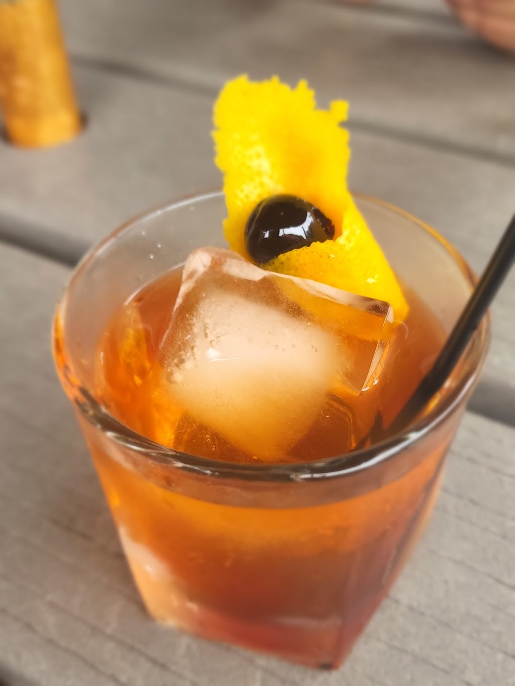 The CrossRoads Bar & Grill | restaurant | 1120 W Madison St, Chicago, IL 60607, USA | 3122431113 OR +1 312-243-1113