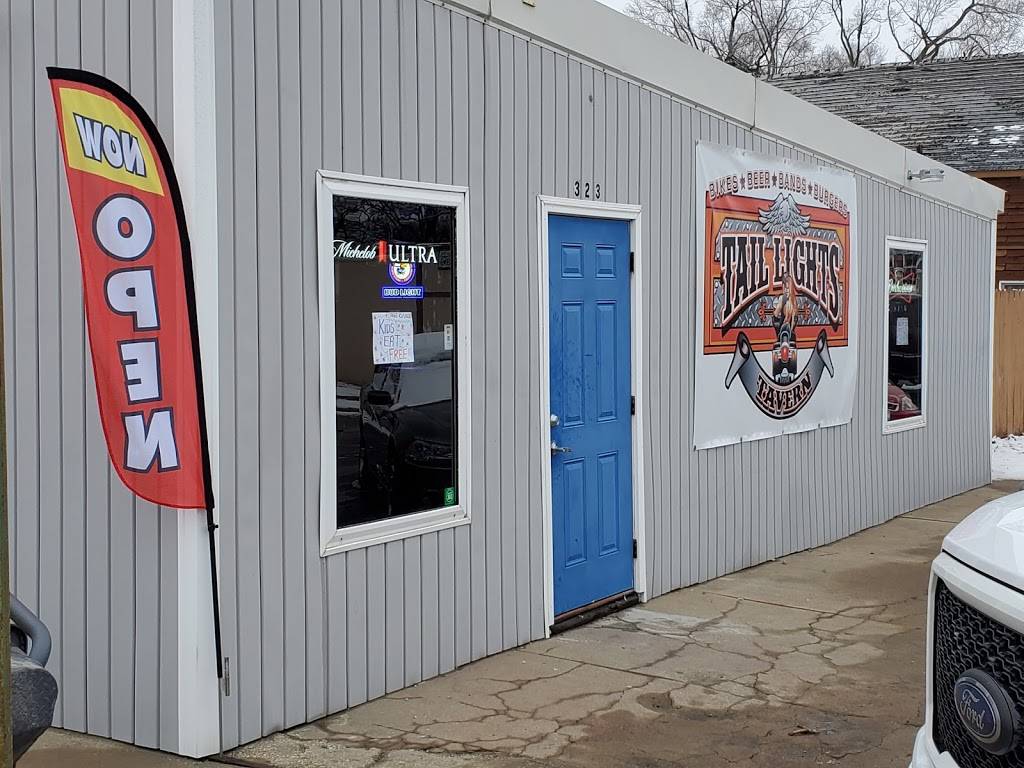 Tail Lights Tavern | restaurant | 323 Main St, Linwood, KS 66052, USA | 9133015100 OR +1 913-301-5100
