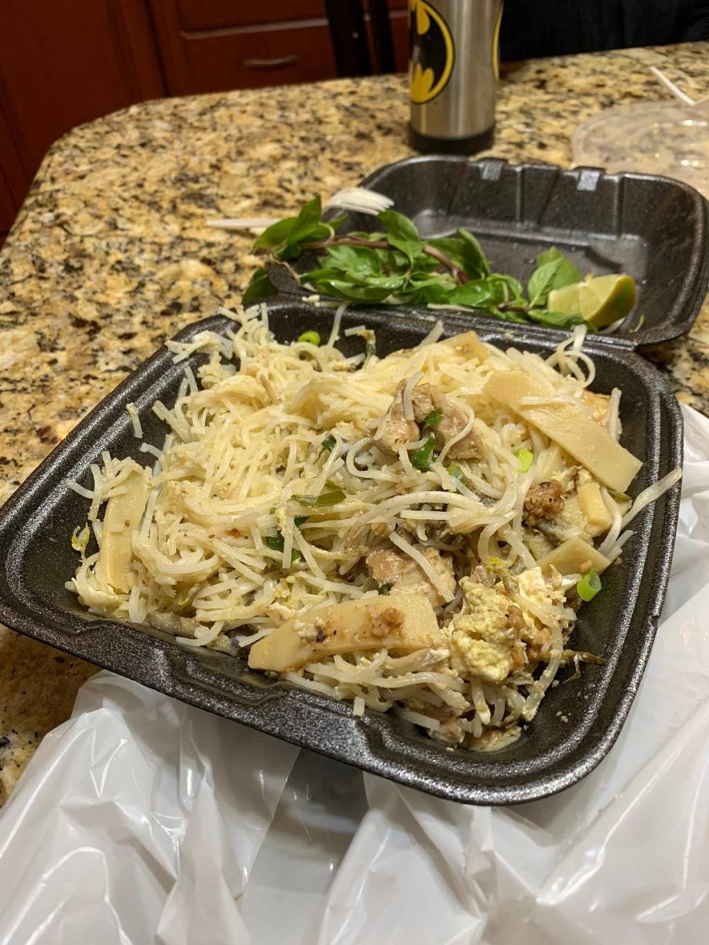 Pho Bat Trang | restaurant | 353 Lake St Unit 18, St. Catharines, ON L2N 7G4, Canada | 9059389968 OR +1 905-938-9968