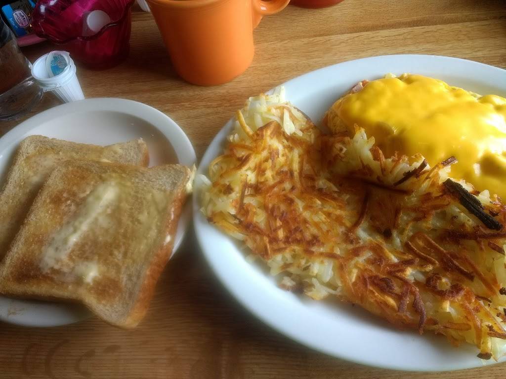 Abby Cafe | cafe | 206 E Spruce St, Abbotsford, WI 54405, USA | 7152233943 OR +1 715-223-3943