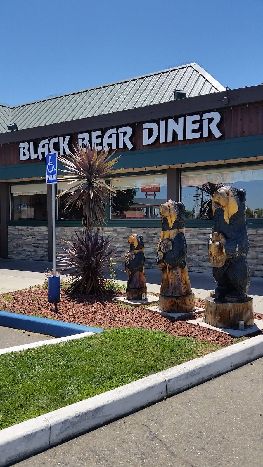 Black Bear Diner | restaurant | 2351 Toste Rd, Tracy, CA 95377, USA | 2098355600 OR +1 209-835-5600
