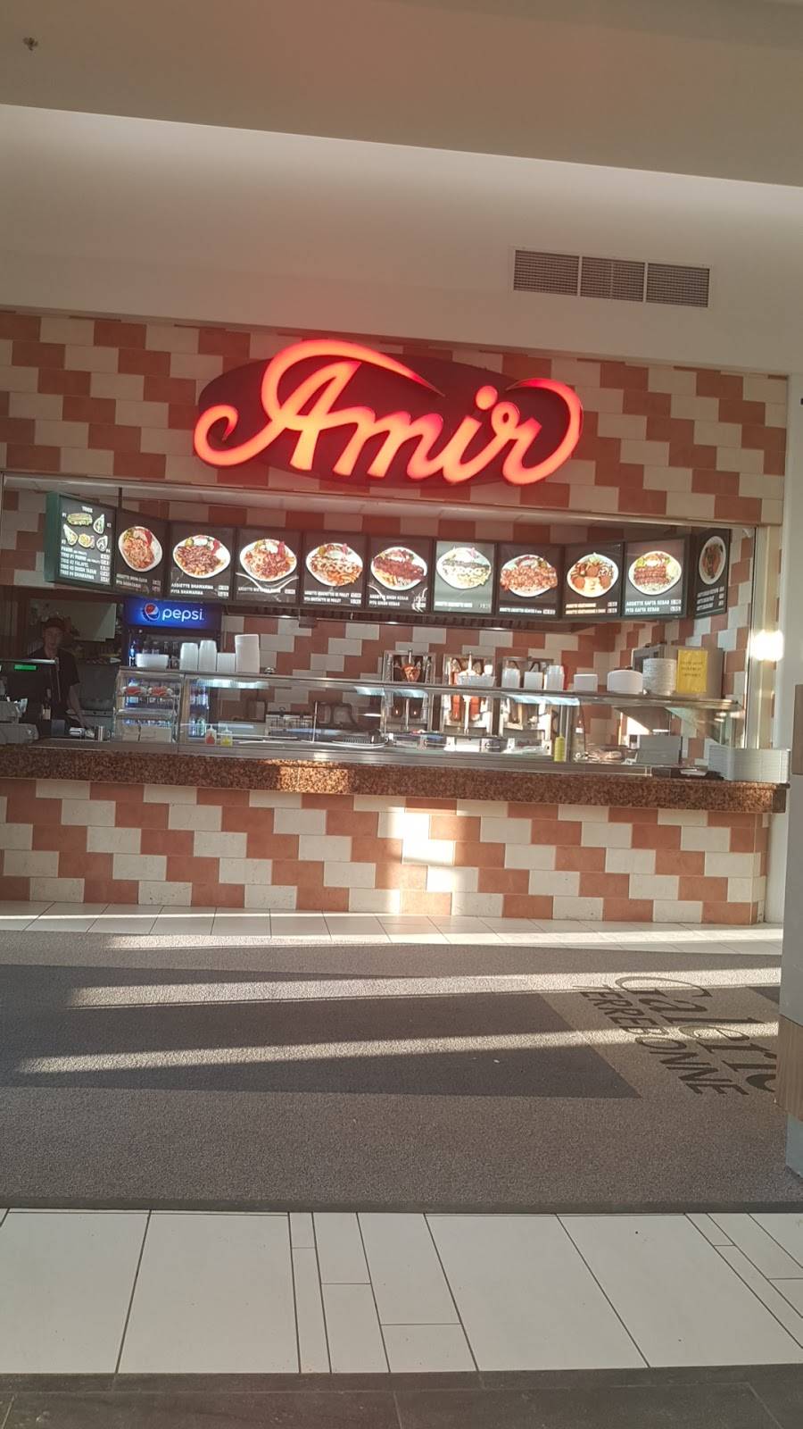 Amir | restaurant | 1185 Boulevard Moody Local 560, Terrebonne, QC J6W 3Z5, Canada | 4509640007 OR +1 450-964-0007