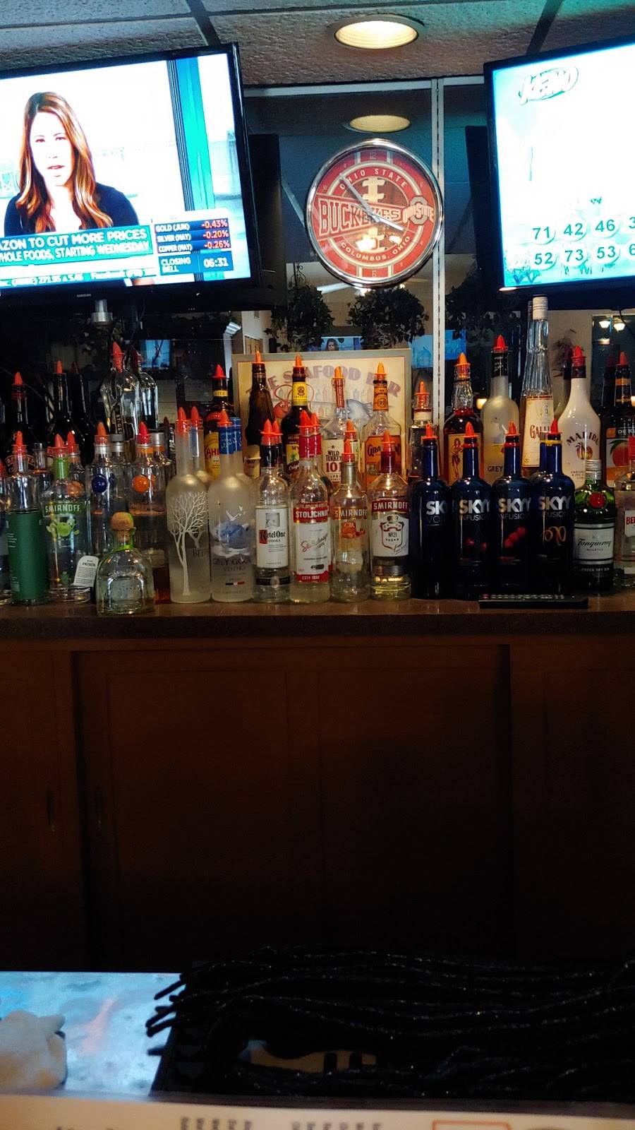 The Seafood Restaurant | restaurant | 5504 W Alexis Rd, Sylvania, OH 43560, USA | 4198829920 OR +1 419-882-9920