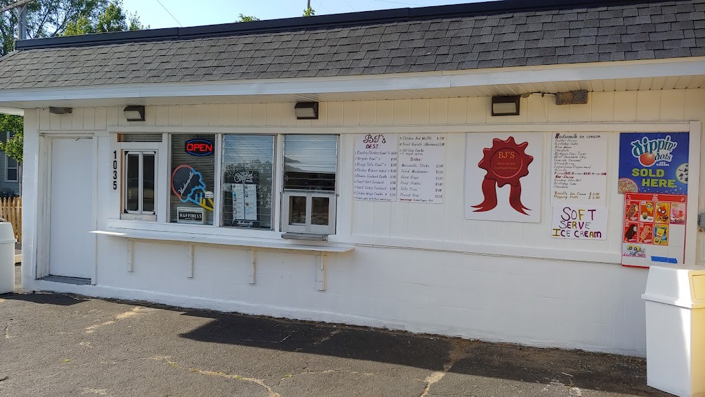 BJs Urban Kitchen | restaurant | 1035 Franklin St SE, Grand Rapids, MI 49507, USA | 6167244130 OR +1 616-724-4130