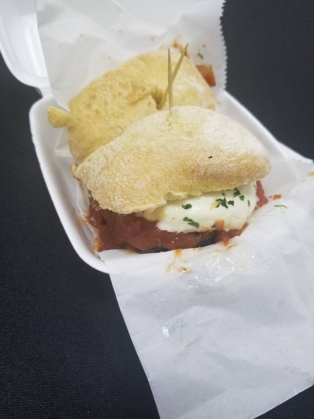 Daqs 2 Geaux | restaurant | 3733 N Town E Blvd Suite 200, Mesquite, TX 75150, USA | 2145317727 OR +1 214-531-7727